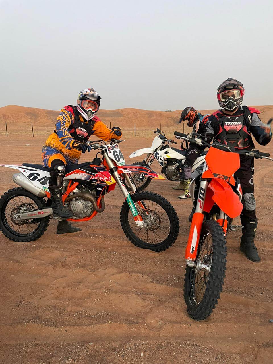 ktm-adventure-tour-for-beginners-enduro-desert-trip-dubai ktm-adventure-tour-for-beginners-enduro-desert-trip-dubai