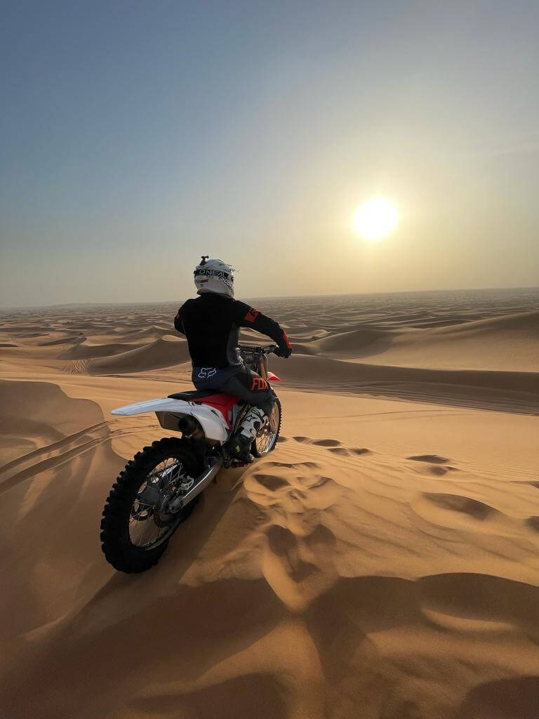 ktm-enduro-dirt-bike-custom-desert-tour-dubai ktm-enduro-dirt-bike-custom-desert-tour-dubai