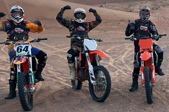 enduro-dirt-bike-motorbike-guided-desert-tour