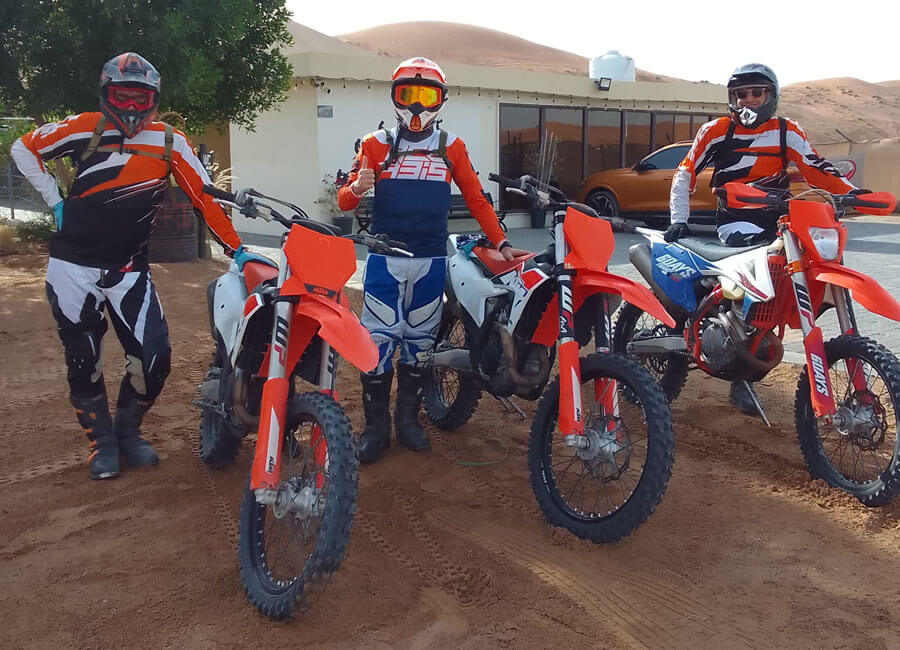 20-red-dunes-desert-safari-enduro-bike-sand-dune-adventures-in-dubai-uae